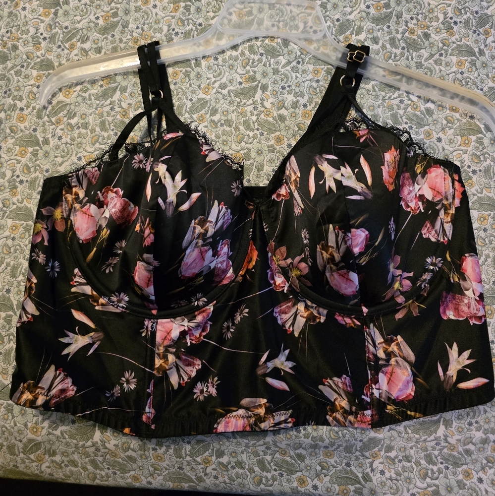 Victoria's Secret Floral Front Zip Bra